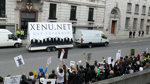 Xenu.net van for picket in London